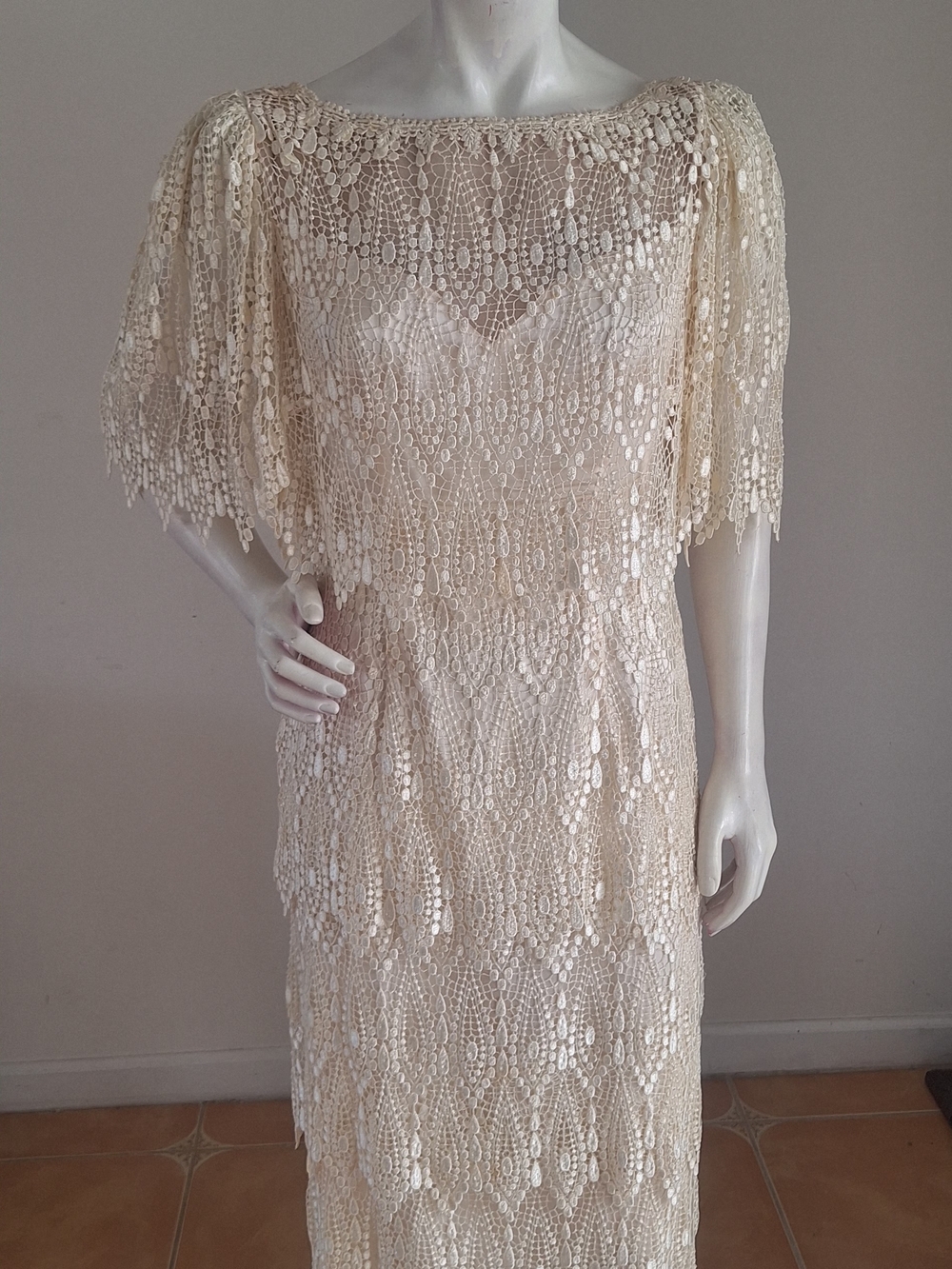 Designer Wedding Or Cocktail Elegant Cream Lace  Dress with Draped Cape Sz8